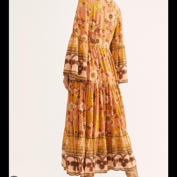 Spell & the Gypsy Buttercup gown - Picture 4 of 9